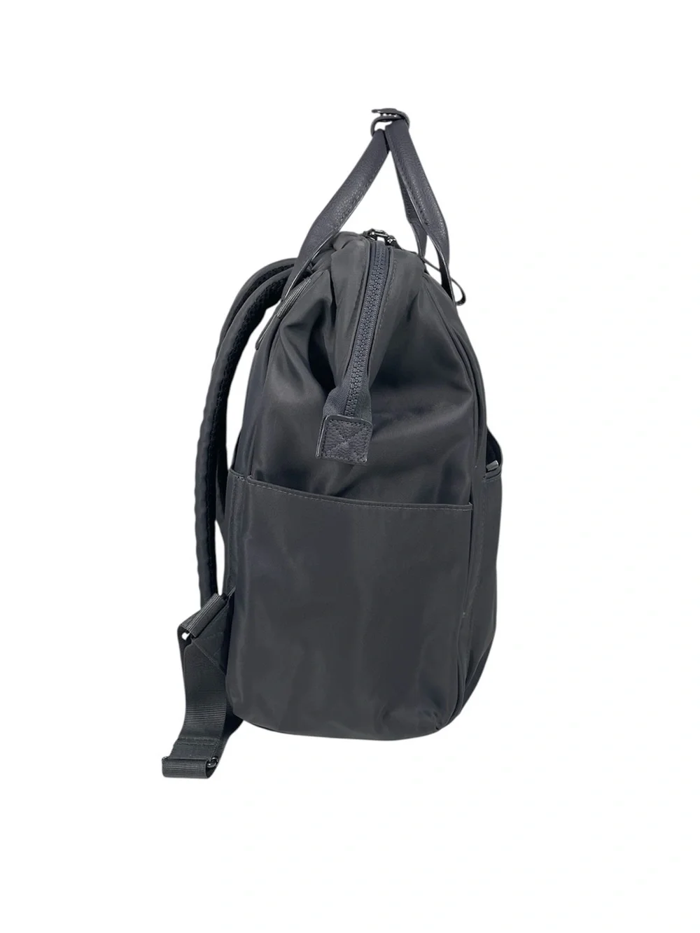 Baggallini Soho Travel Backpack Adjustable RFID Organizer Pockets Laptop Smoke
